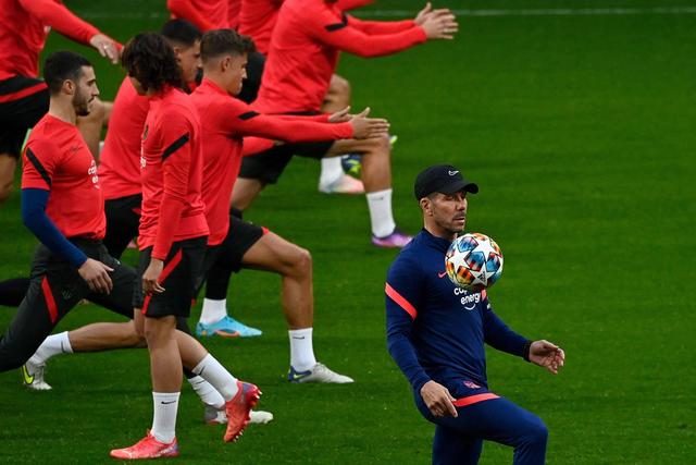 阿不都19+11吴冠希23分 新疆轻取广州总分1-0