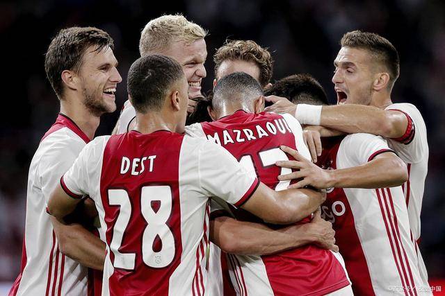 雄鹿大胜爵士止6连败 森林狼逆转送公牛4连败